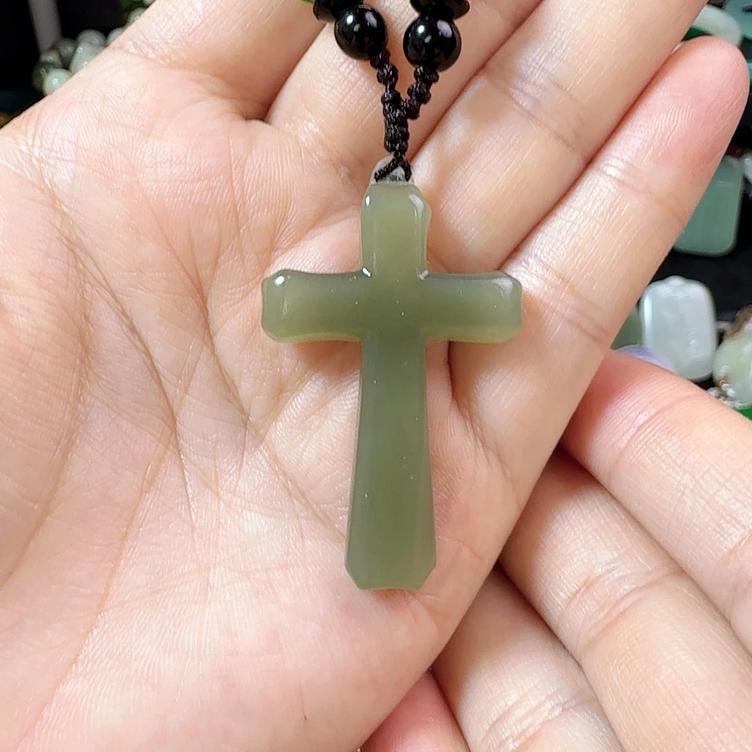 和田玉未镶嵌颈饰清货棉不退换