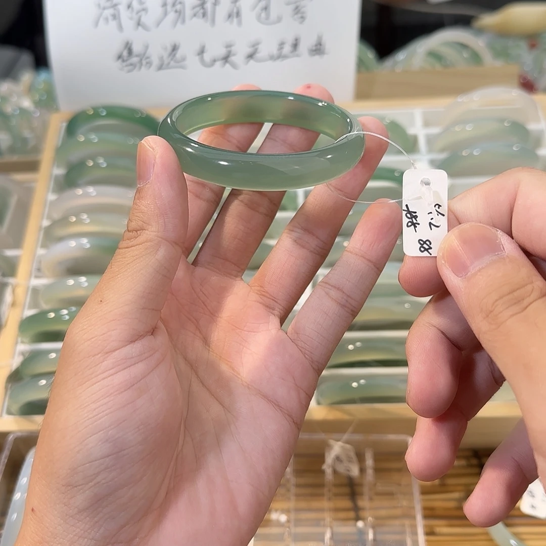 手镯玛瑙/玉髓未镶嵌圈口54.2