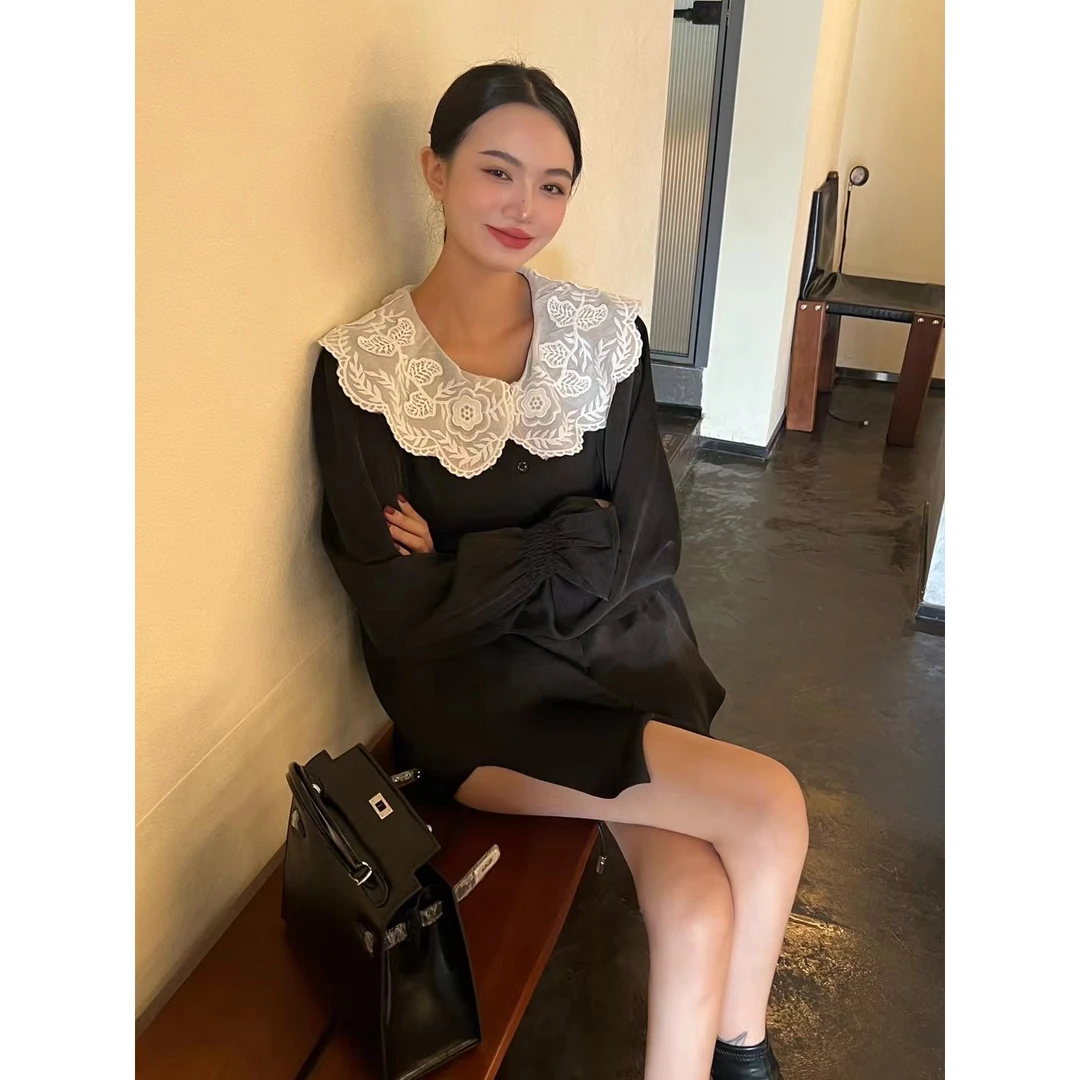 冬上新!【W+】复古花边领压花衬衫  5186#  WTT