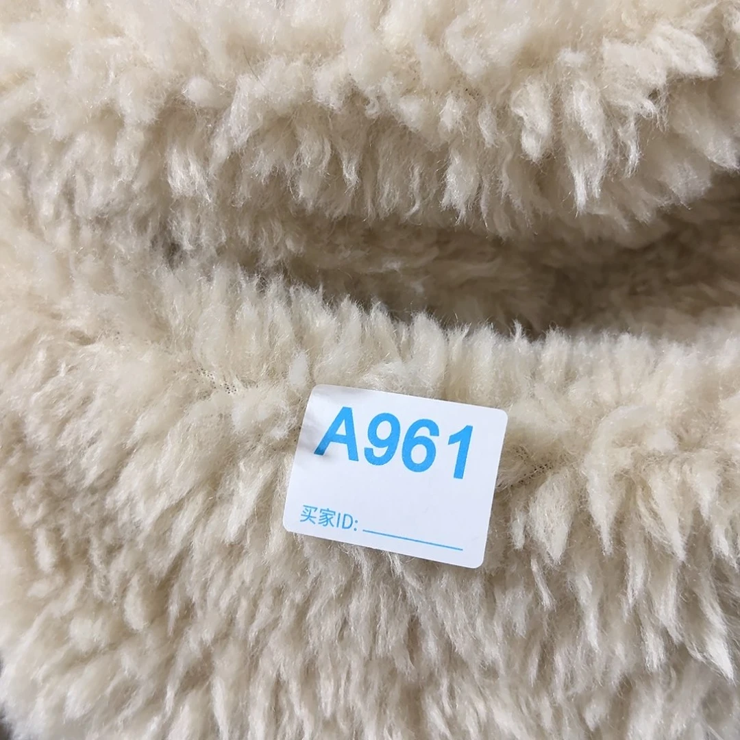米白色大颗粒羊羔毛16元2米961