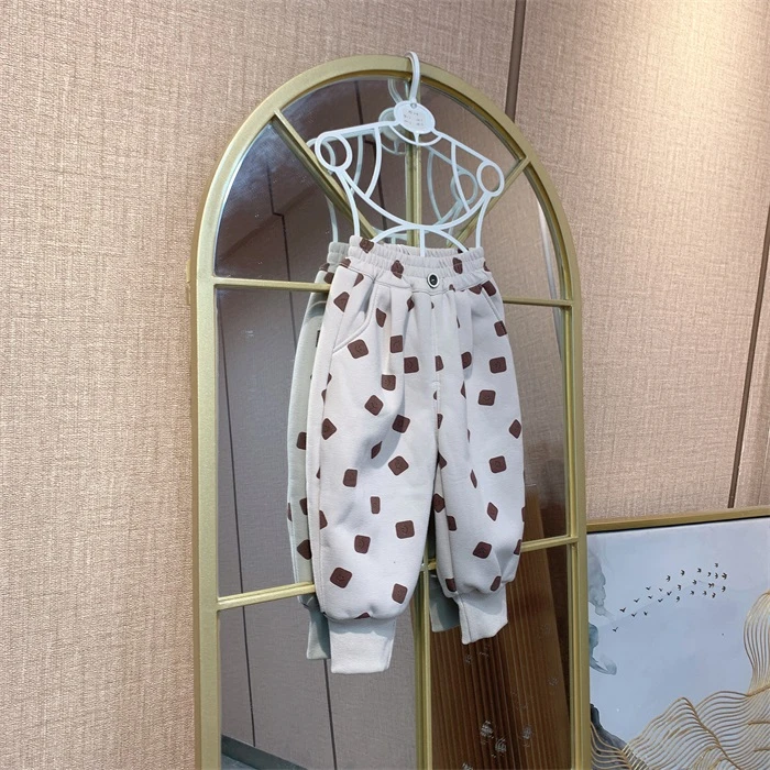 AF214   宝宝米色加厚裤子