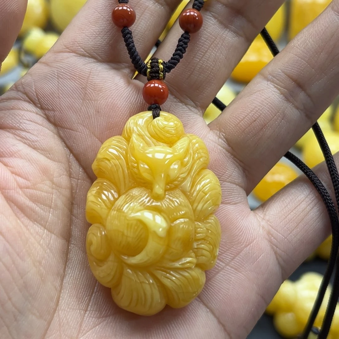 蜜蜡未镶嵌珠宝奇石