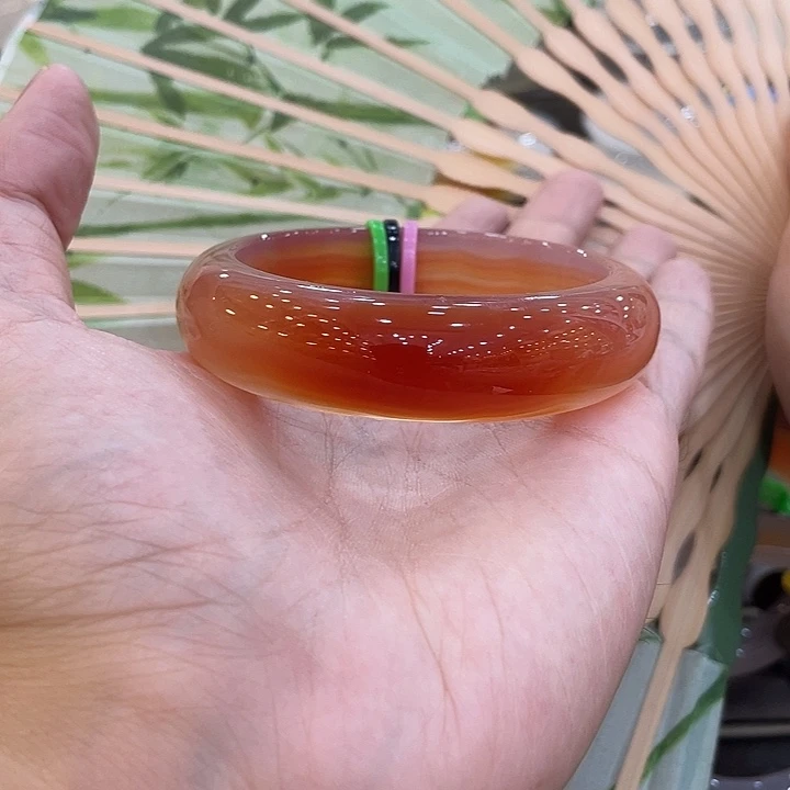 玛瑙/玉髓手镯未镶嵌
