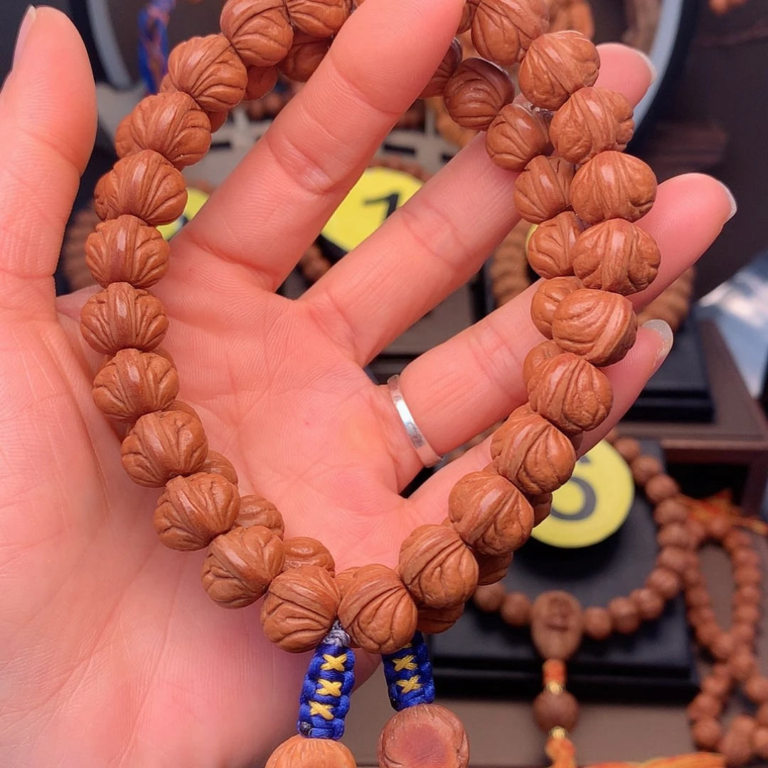 桃核吊坠米***李野生玉龙脊12两条