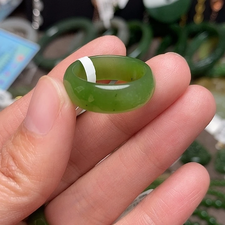 和田玉未镶嵌戒指