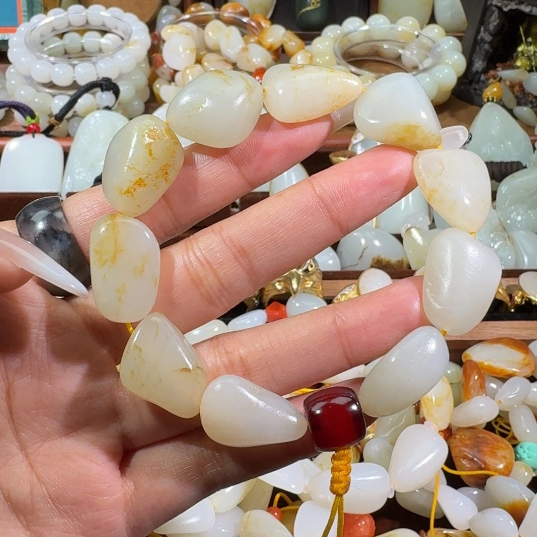 和田玉未镶嵌手链