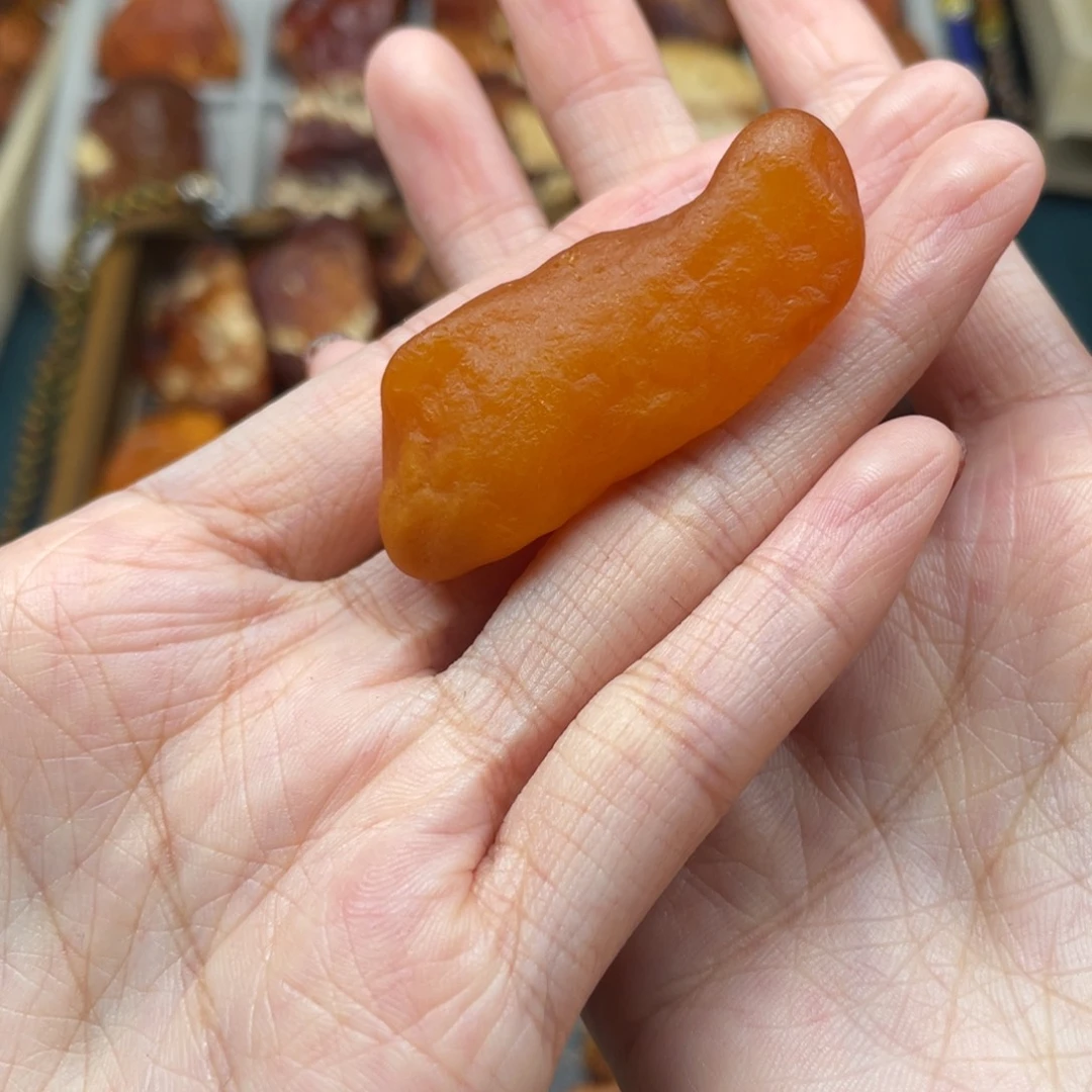 琥珀未镶嵌珠宝奇石