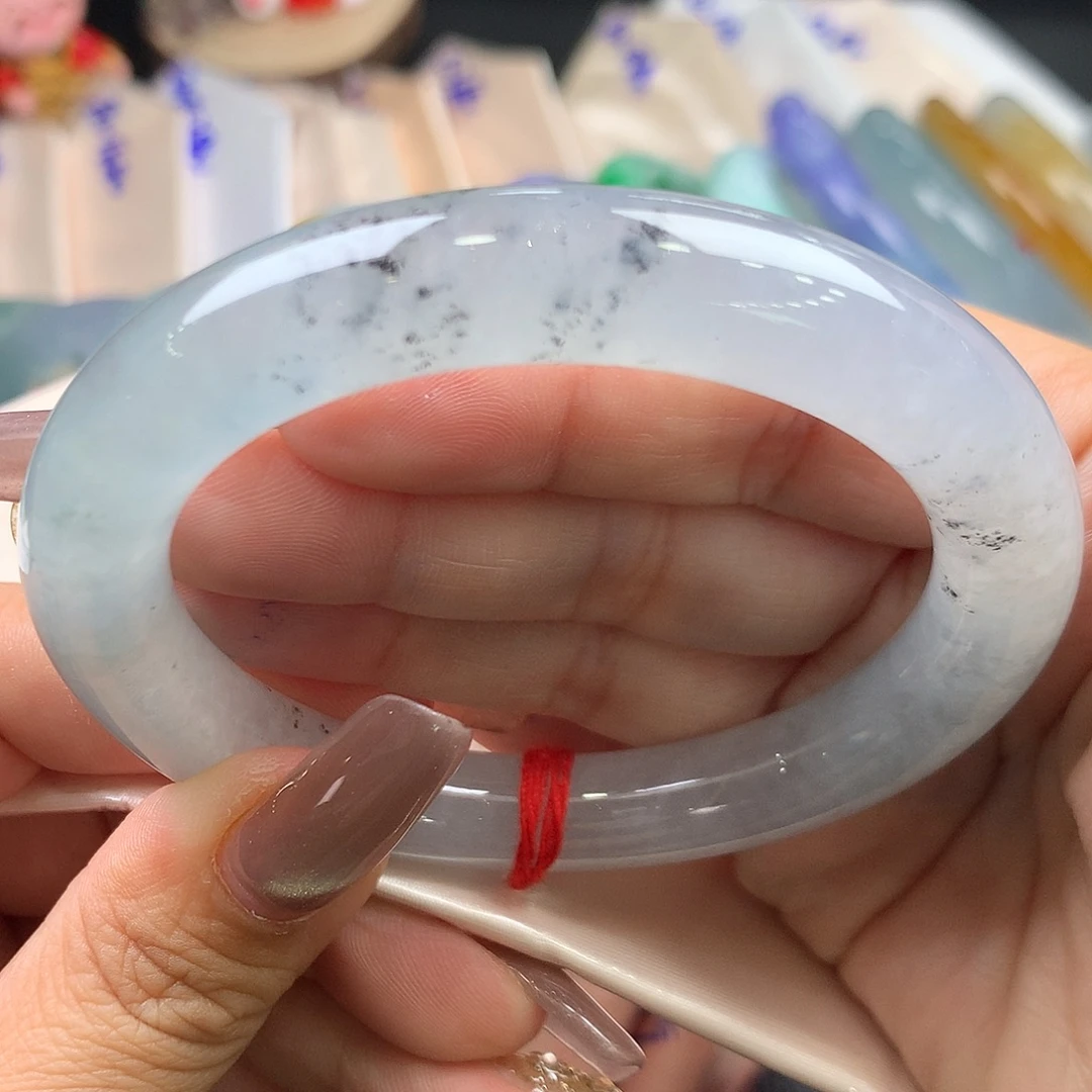 翡翠未镶嵌手镯55.6圆条