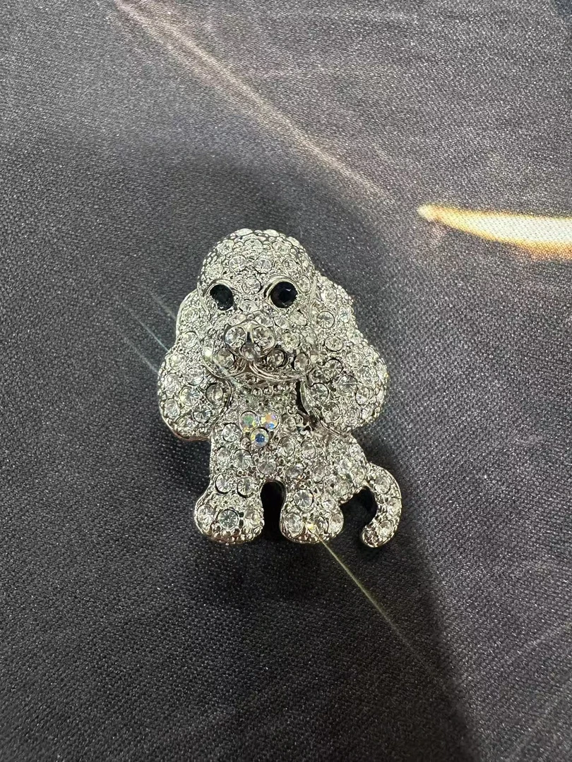 非金属仿水晶胸针 时尚轻奢气质百搭精致配饰胸针别针