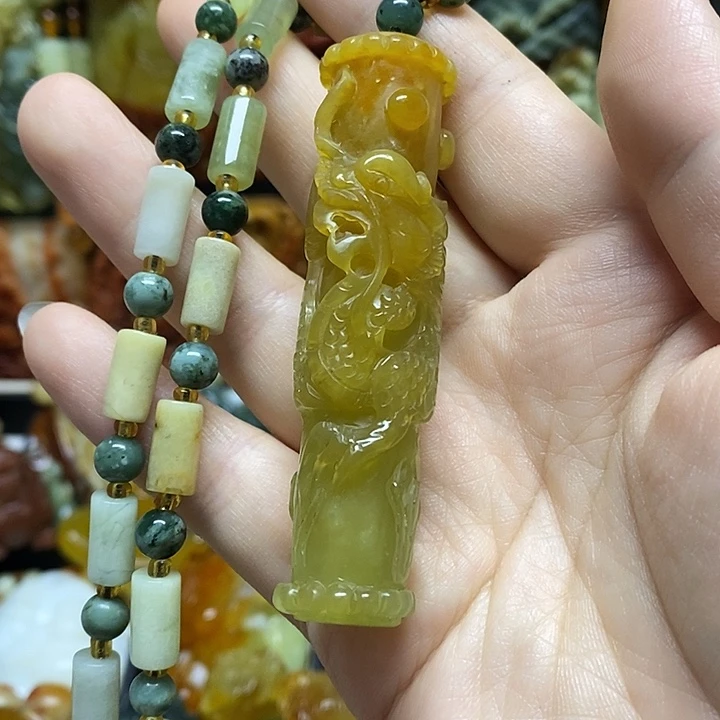 岫玉未镶嵌吊坠(赠链)