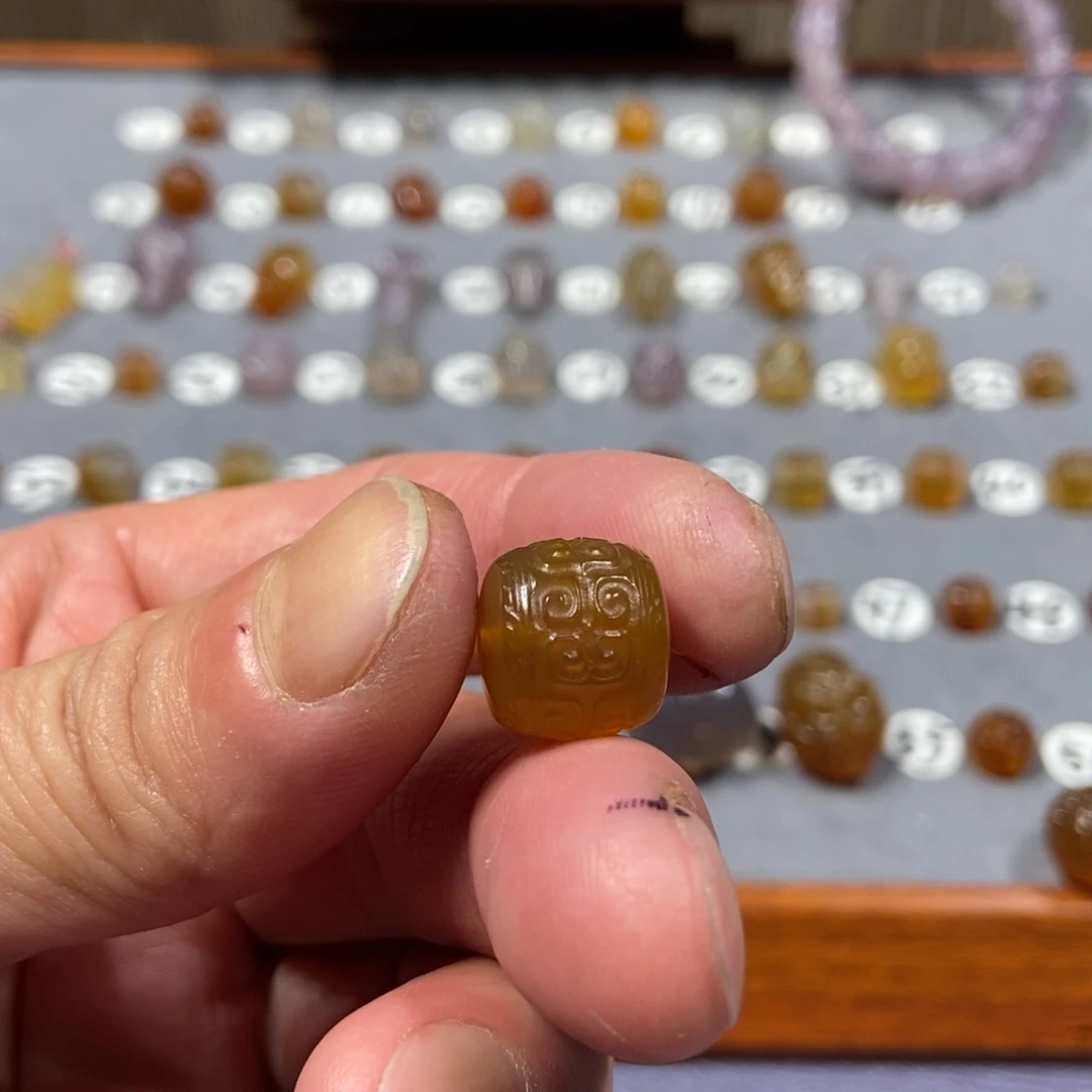 用***9玛瑙/玉髓合金颈饰珠