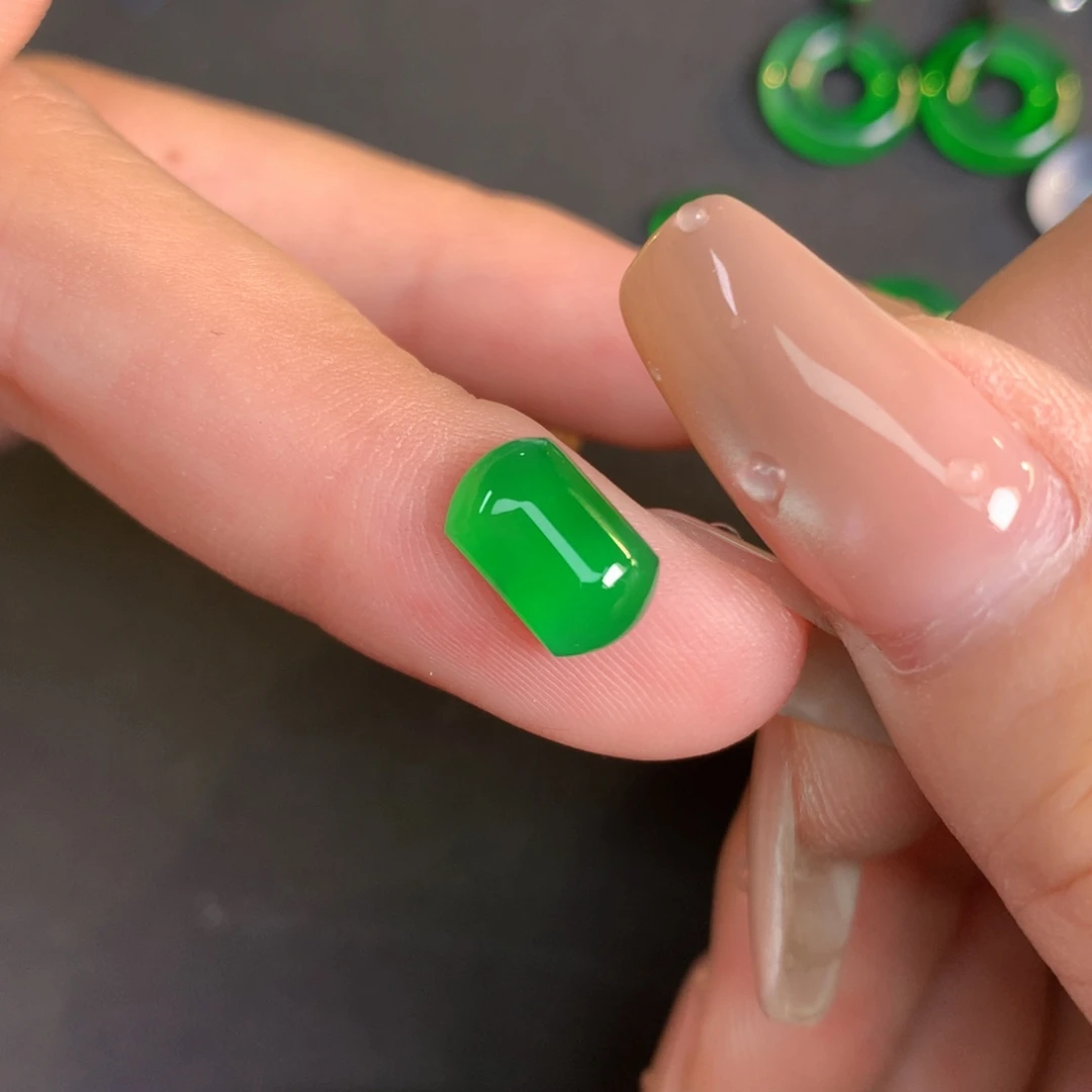 翡翠裸石翡翠翡翠9.92-6.42-3.25