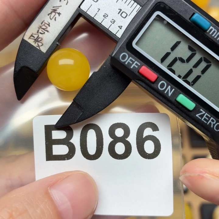 蜜蜡未镶嵌裸石蜜蜡焦皮