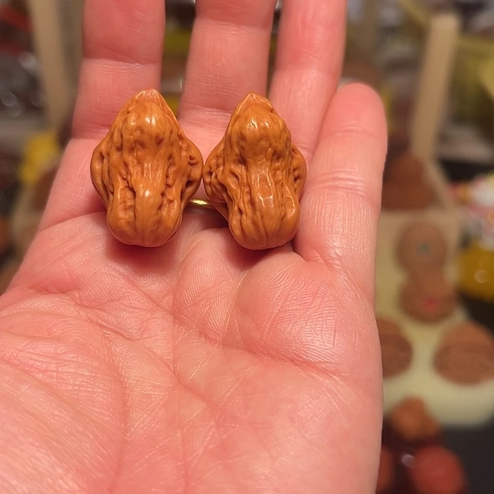 桃核把件Z****?精品核桃