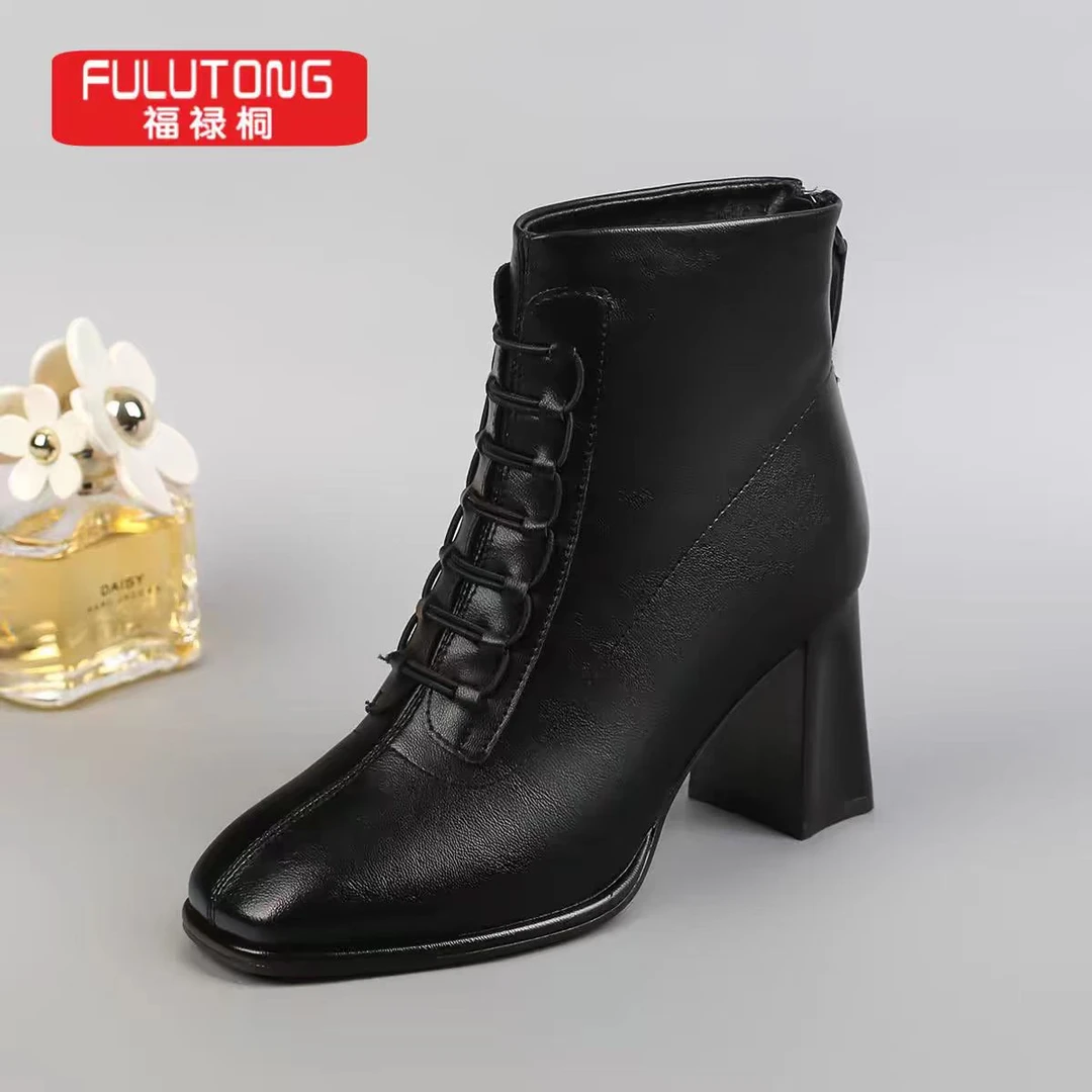 福禄桐方头短靴冬季时装靴后拉链粗跟女靴秋冬高跟黑色时尚百搭