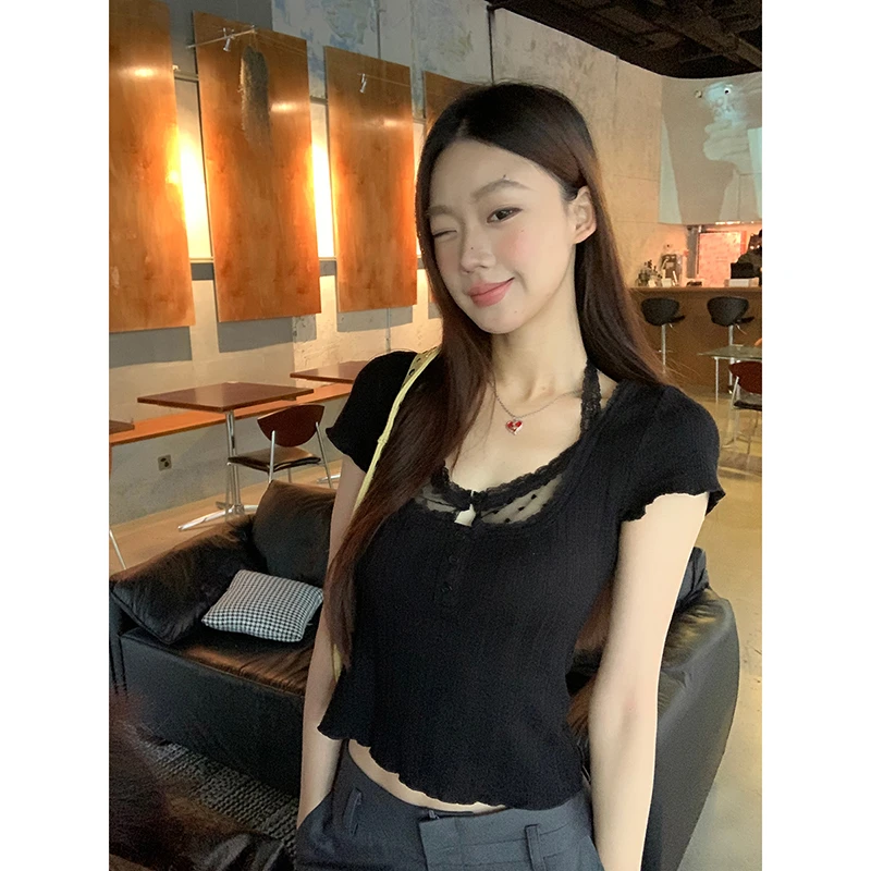 【黑桃A】夏季辣妹黑色短款修身T恤假两件显瘦设计感上衣251U1153