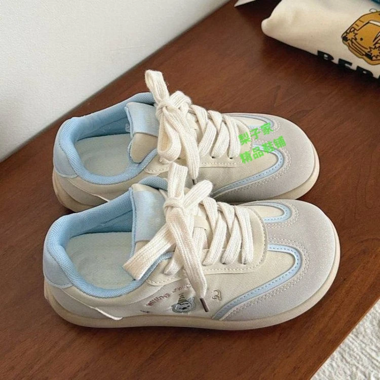 高颜值休闲板鞋女款2025新款百搭小众鞋子学生厚底小白鞋德训鞋