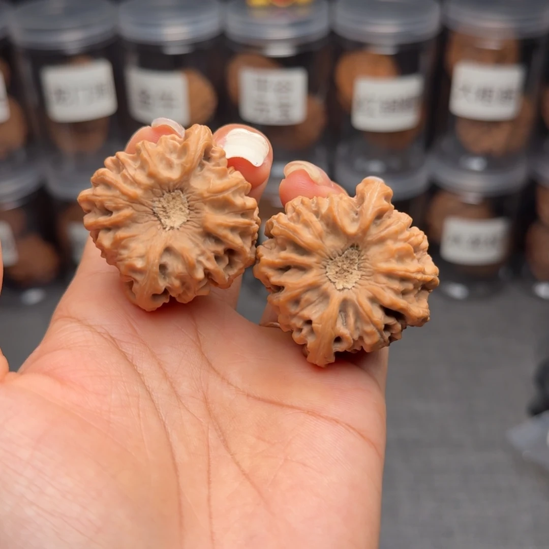 呦***喂把件文玩核桃龙门涧