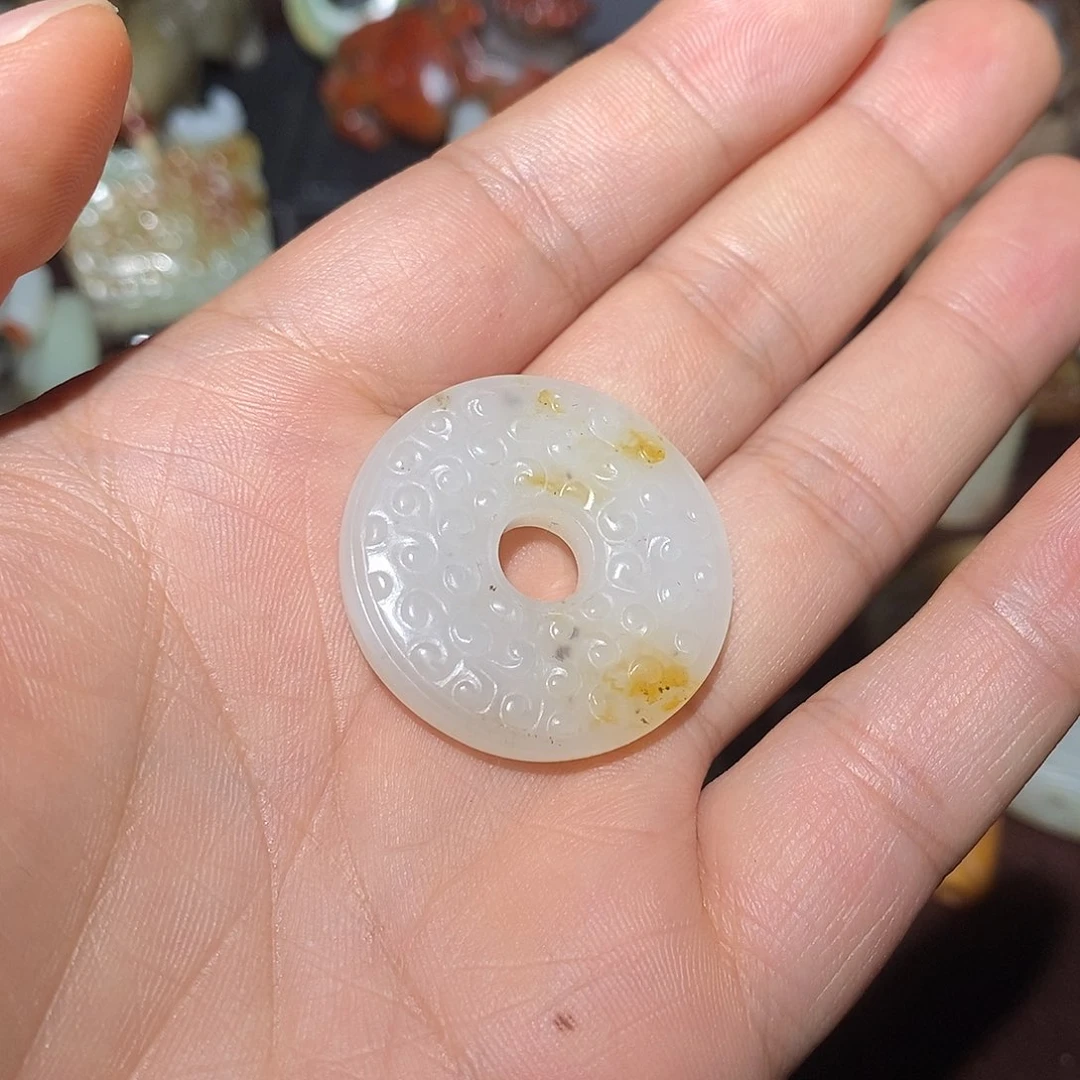 和田玉未镶嵌颈饰海*