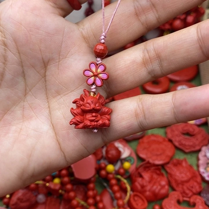 天然辰砂狐狸手机挂件