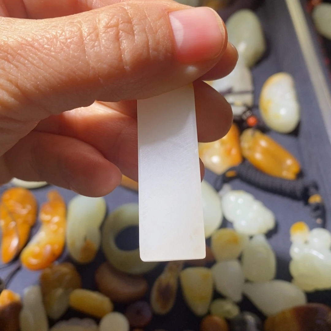 星***河和田玉未镶嵌颈饰