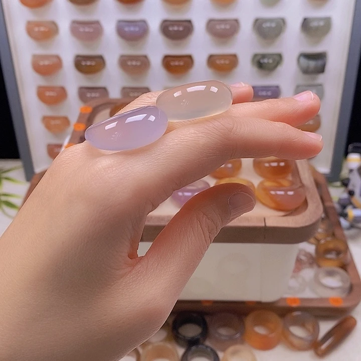 您***玛瑙/玉髓未镶嵌戒指港17