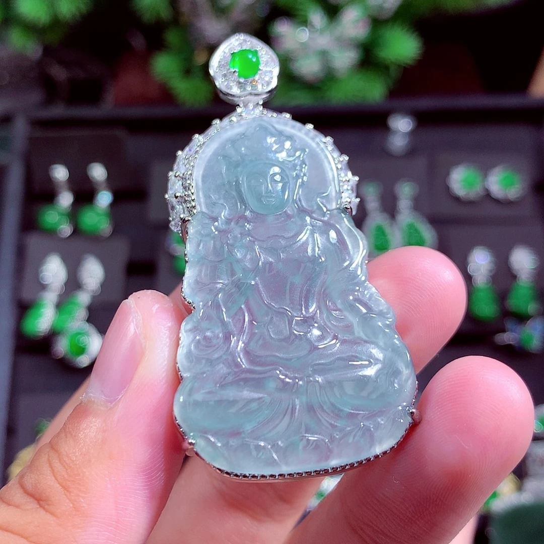 颈饰未镶嵌翡翠天然