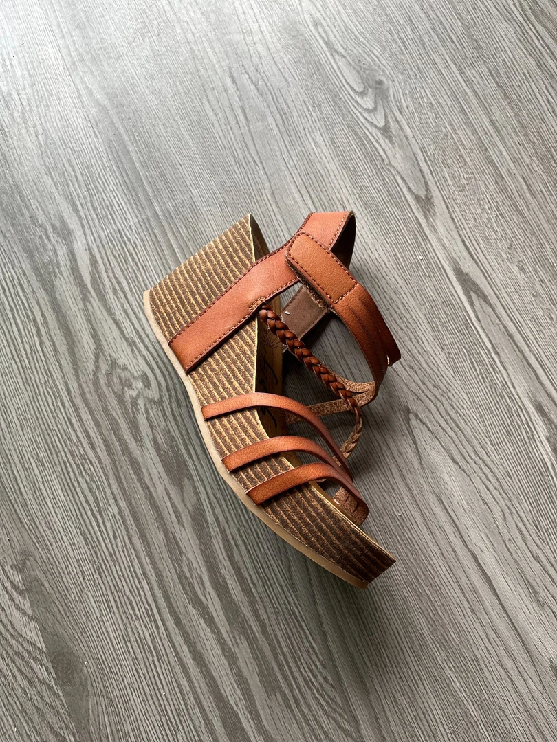 高跟露趾罗马凉鞋凉鞋鱼