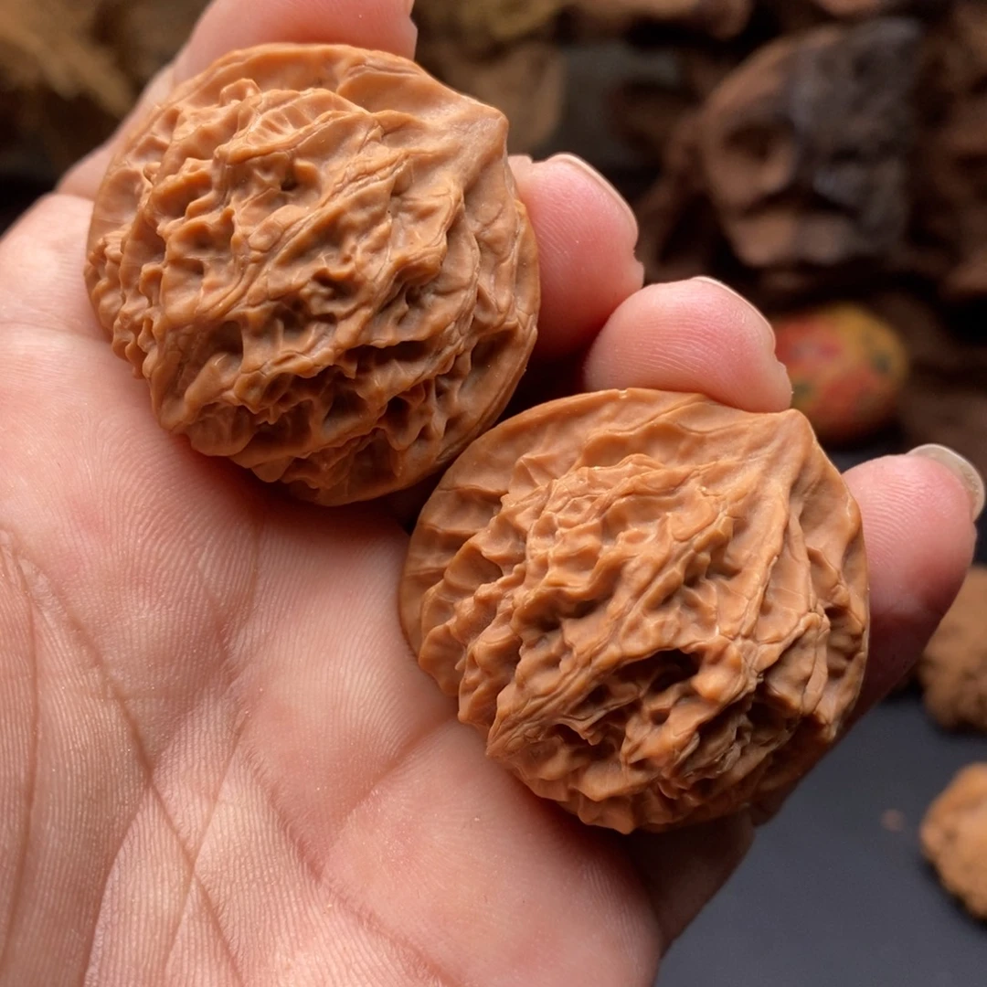 核桃老北京灯笼…………