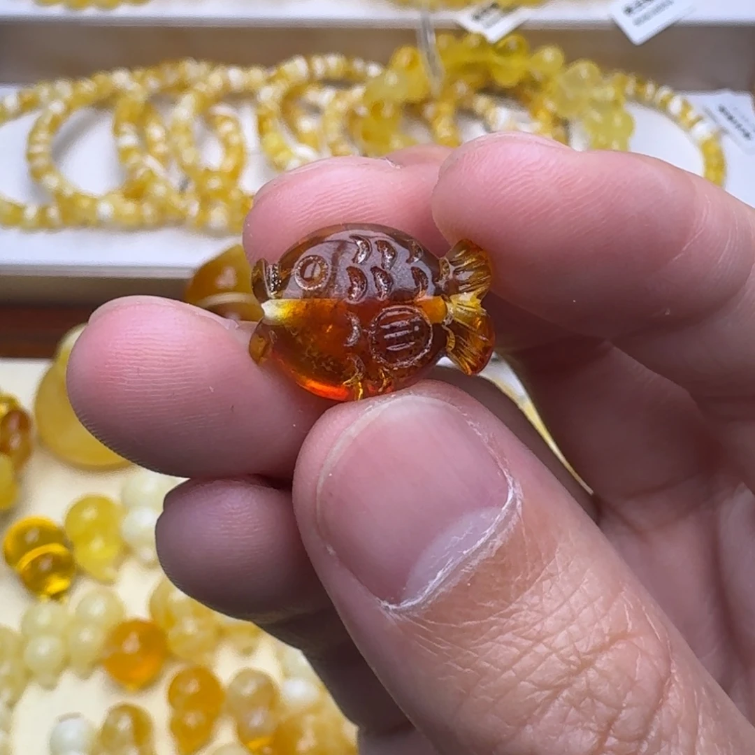 琥珀未镶嵌裸石8号