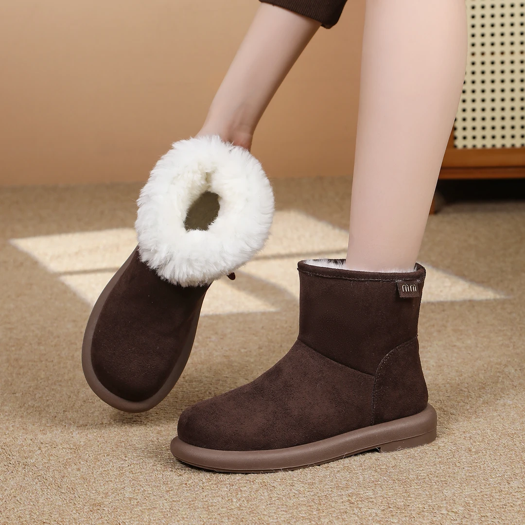 冬季保暖时尚羊毛雪地靴平底新款百搭时髦加厚保暖冬季爆款