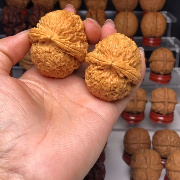 e***m文玩核桃吊坠550麒麟铁狮子