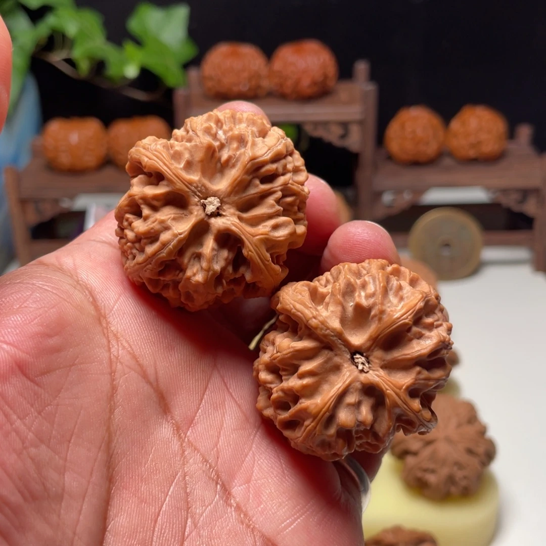 吊坠文玩核桃苹果园微修