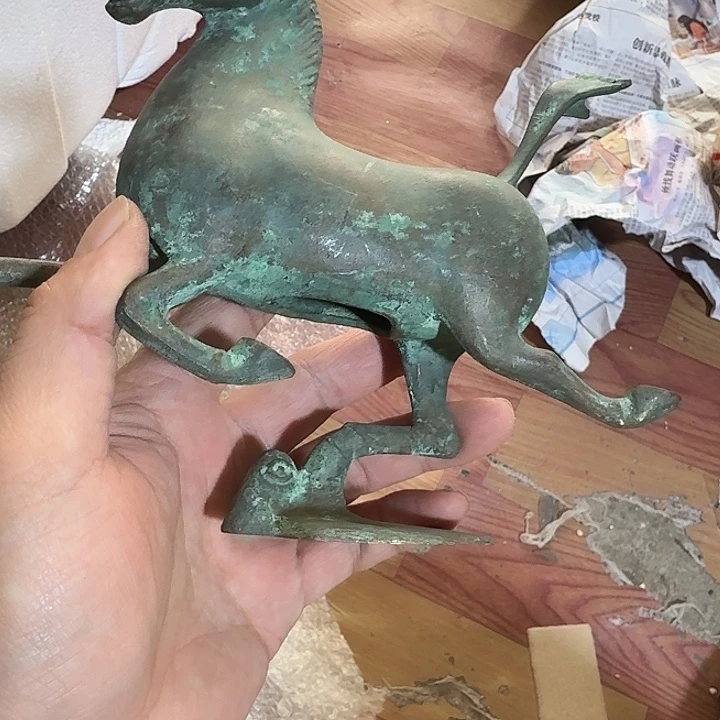 依***空扇子吃瓜哥哥恍恍惚惚不好喝白酒