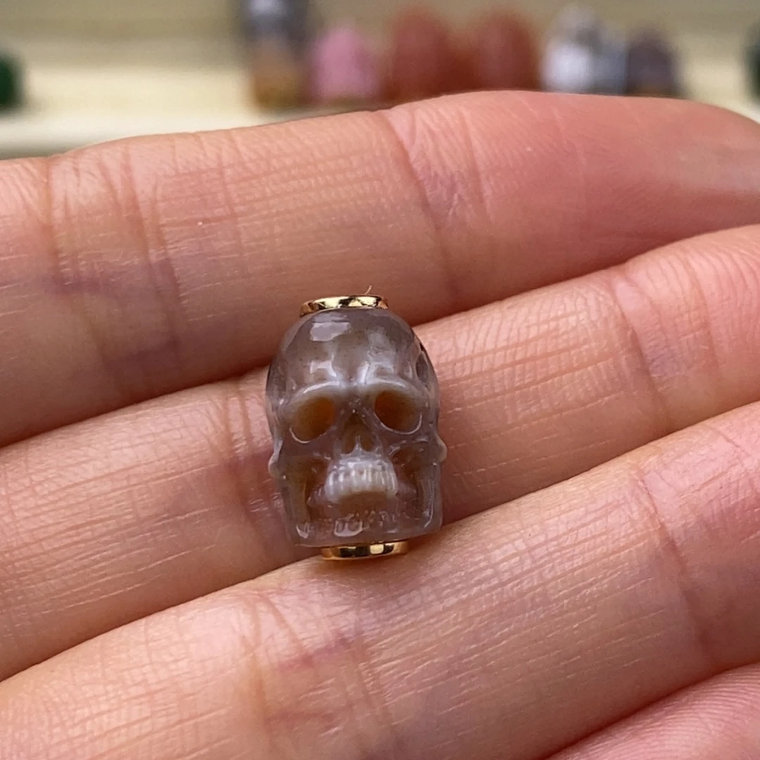 玛瑙/玉髓18K金镶嵌颈饰