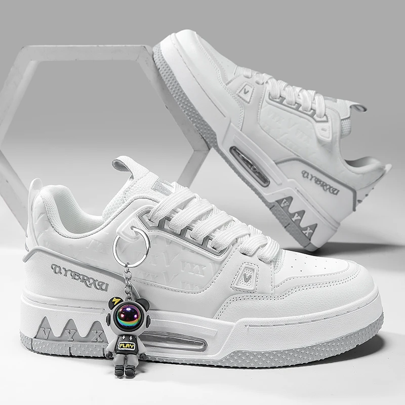 百搭休闲小白鞋舒适软底印花耐磨轻便板鞋230061