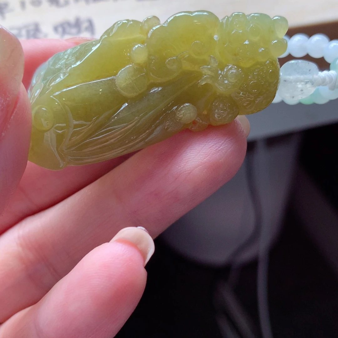 翡翠未镶嵌颈饰吊坠