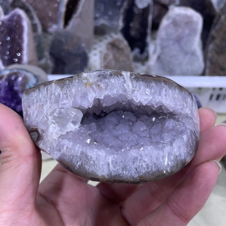 紫晶水晶摆件未镶嵌