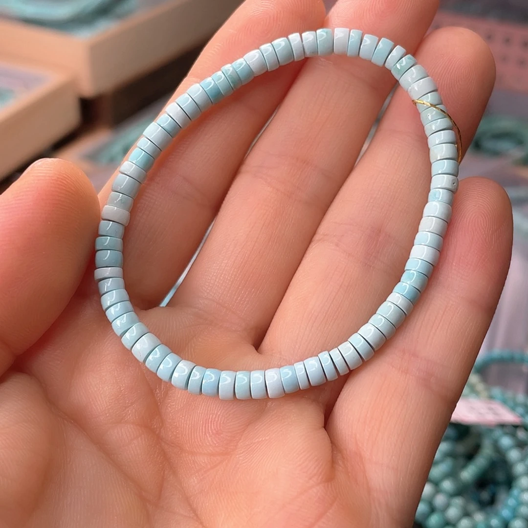 绿松石未镶嵌颈饰