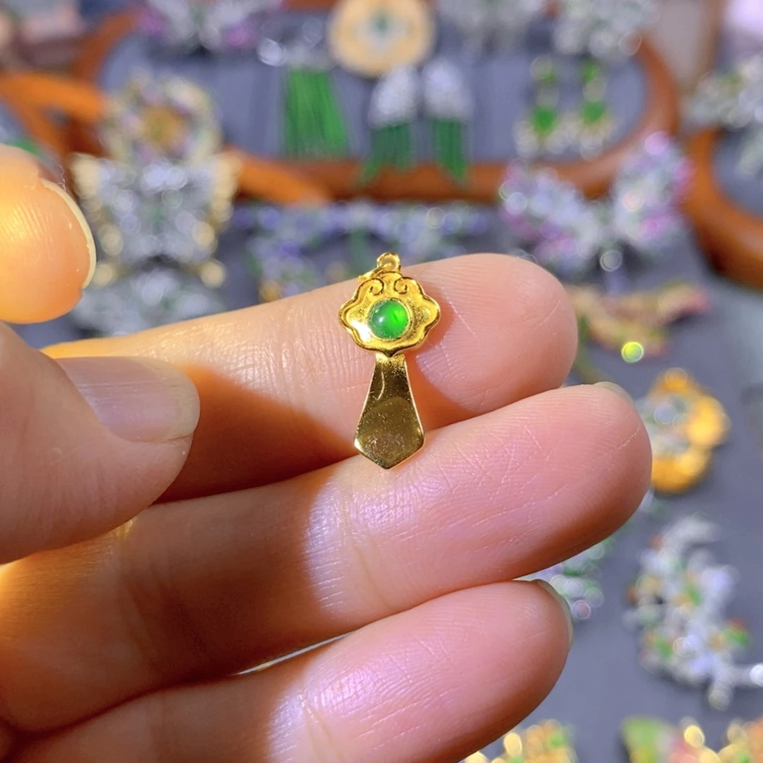 颈饰银S925镶嵌翡翠