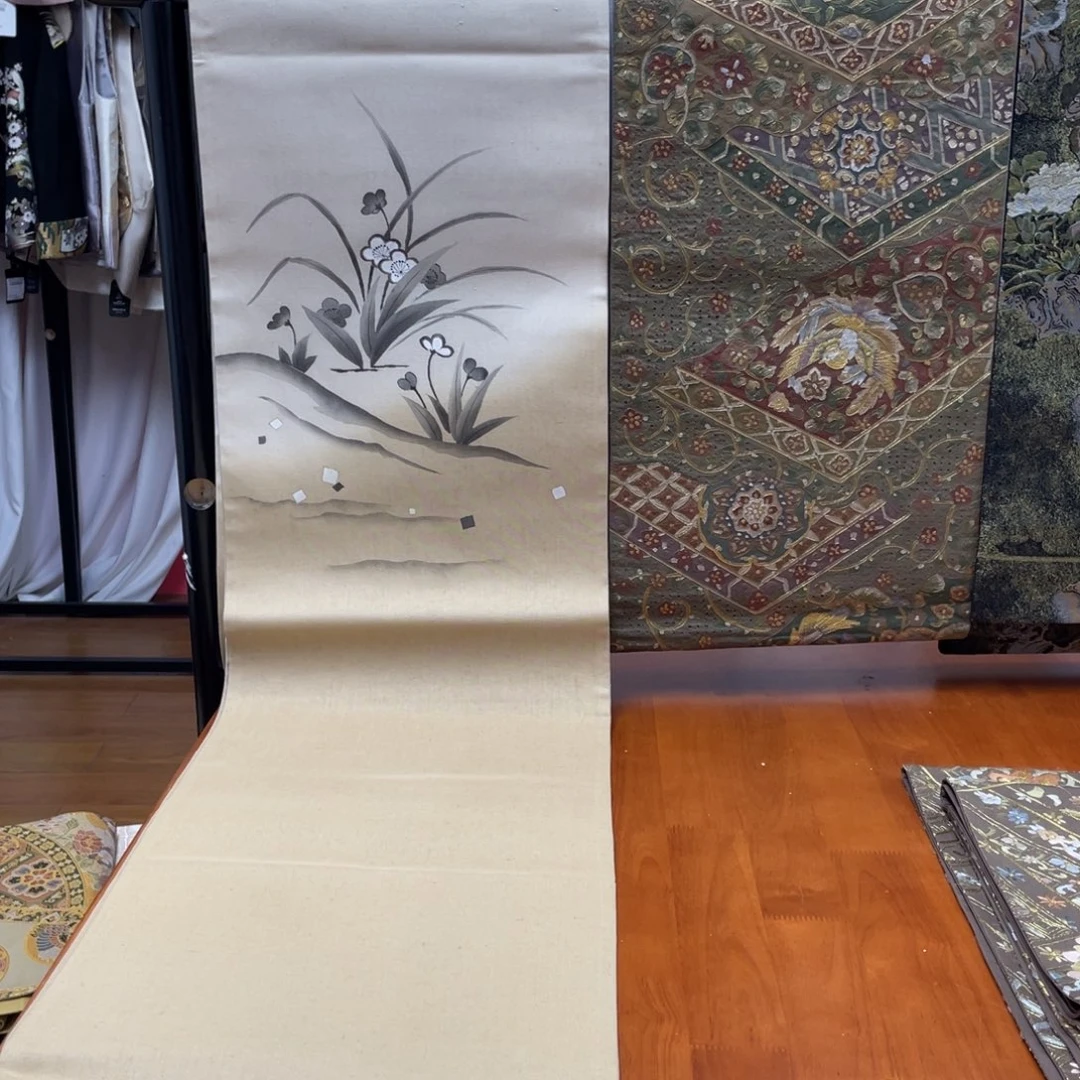 织绣三通水墨小花