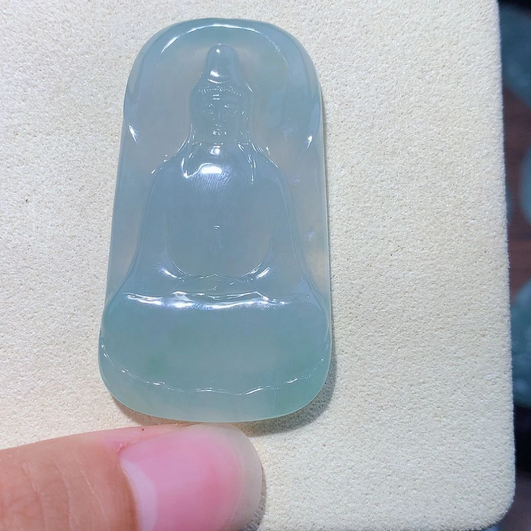 颈饰未镶嵌翡翠素衣
