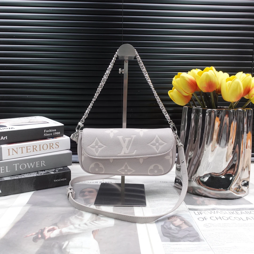 99新 LouisVuitton/路易威登 单肩包/T10333972