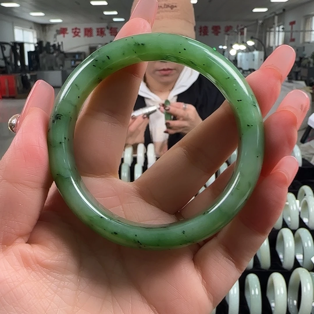 和田玉未镶嵌手镯60.8