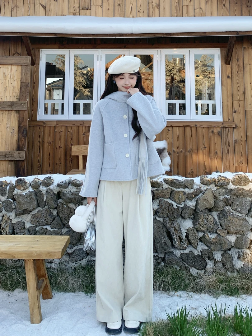 慕兔流苏围脖毛呢外套女2025秋季新款紫色高级感小个子宽松上衣