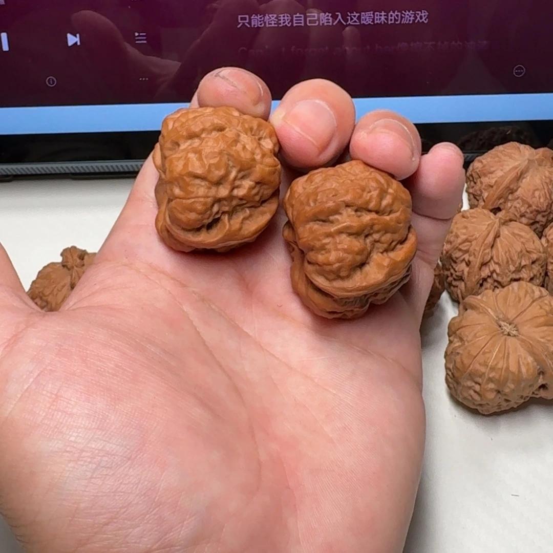 把件文玩核桃36蛤蟆头全品（八腿八眼）