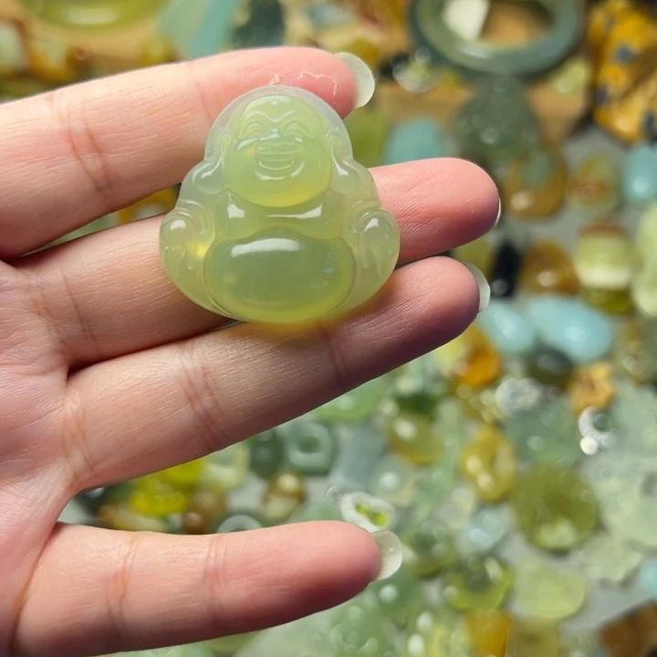 小***亚未镶嵌蛇纹石玉微瑕