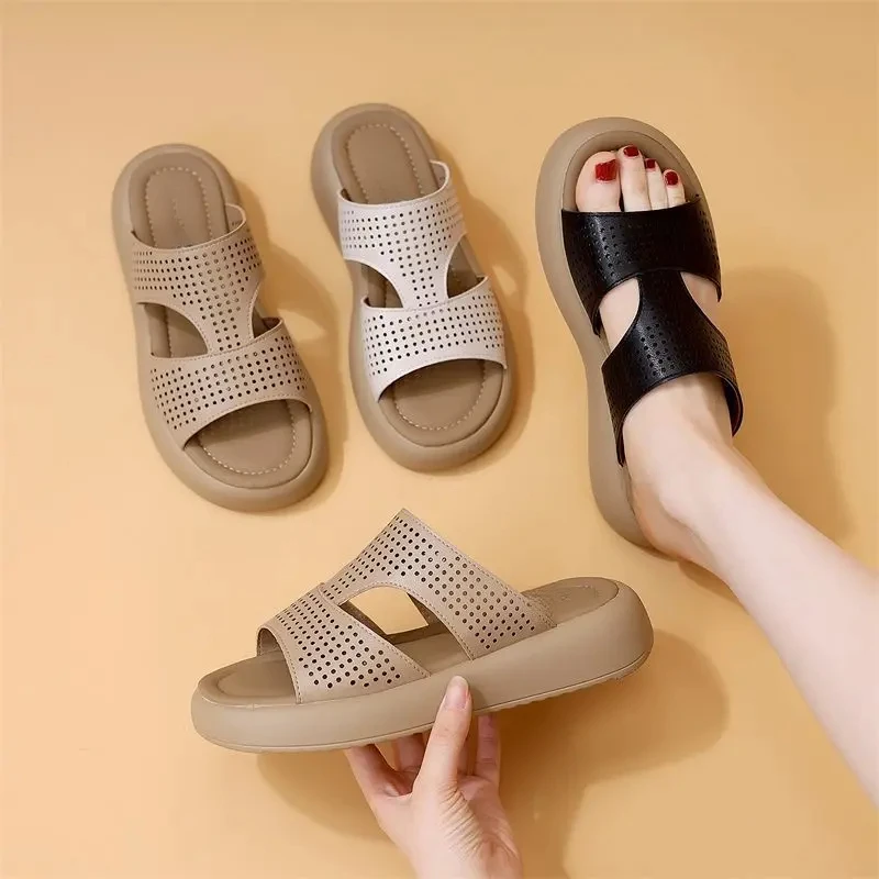 真软皮配裙子平底夏季一字拖上班女拖鞋不累脚防滑凉鞋流浪丹宁风