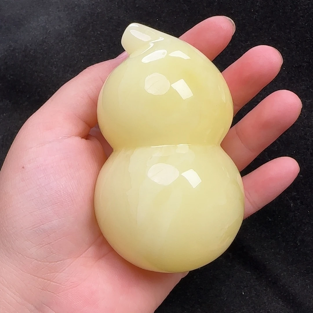 蜜蜡未镶嵌珠宝奇石