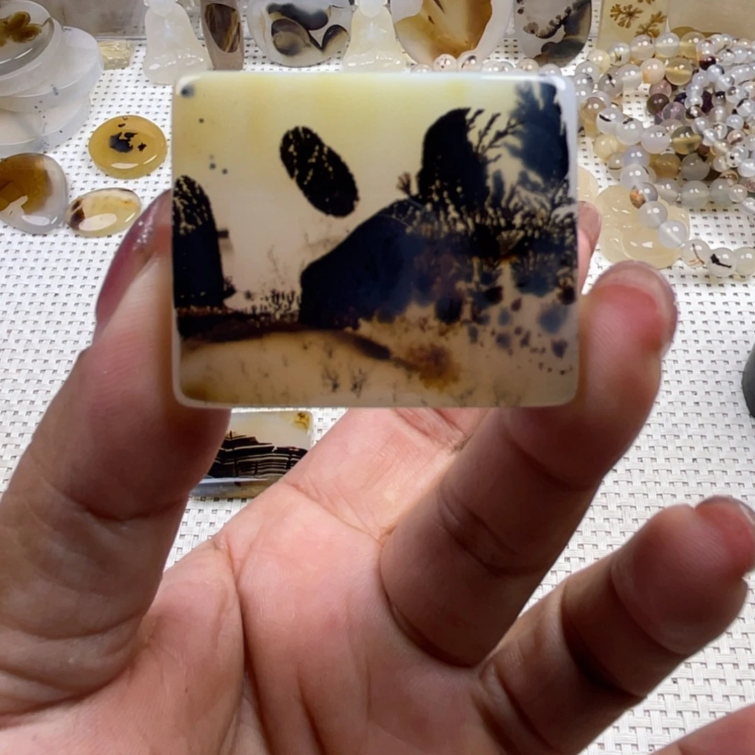 玛瑙/玉髓未镶嵌颈饰